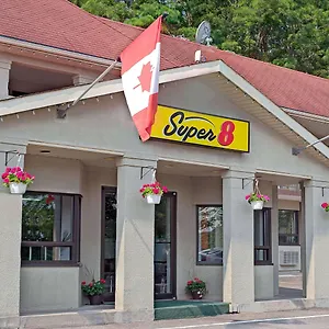 Hotel Super 8 By Wyndham North, Niagara Falls