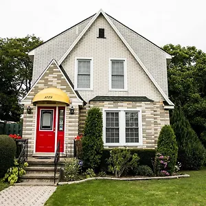 Couette-café Cozy House, Niagara Falls