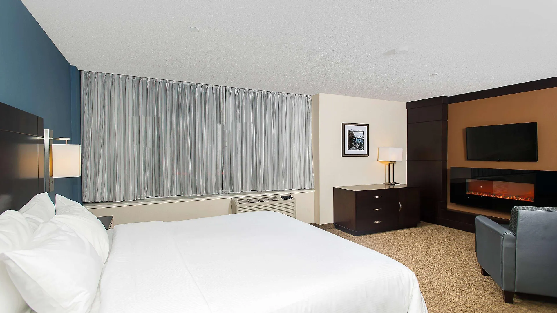 Wyndham Garden Niagara Falls Fallsview