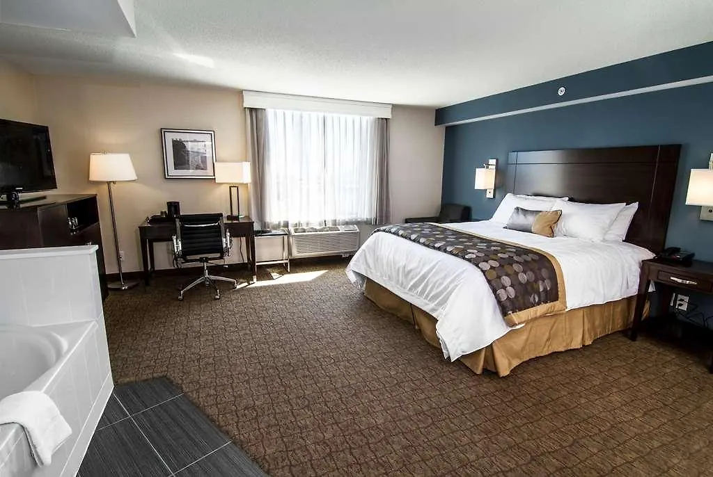 Wyndham Garden Niagara Falls Fallsview 4*,  Canada