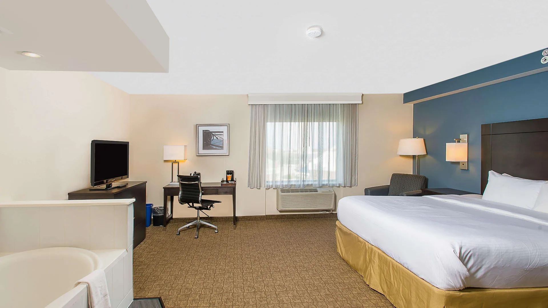 Wyndham Garden Niagara Falls Fallsview Canada