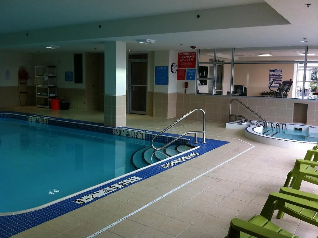Hotel Wyndham Garden Niagara Falls Fallsview