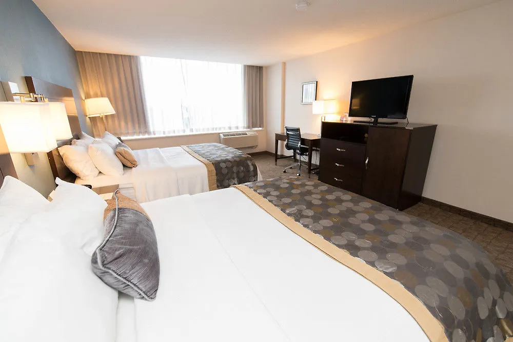 Hotel Wyndham Garden Niagara Falls Fallsview